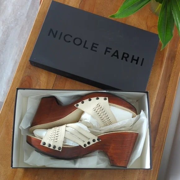 🆕🌿NICOLE FARHI SANDALS🌿 - Picture 2 of 10